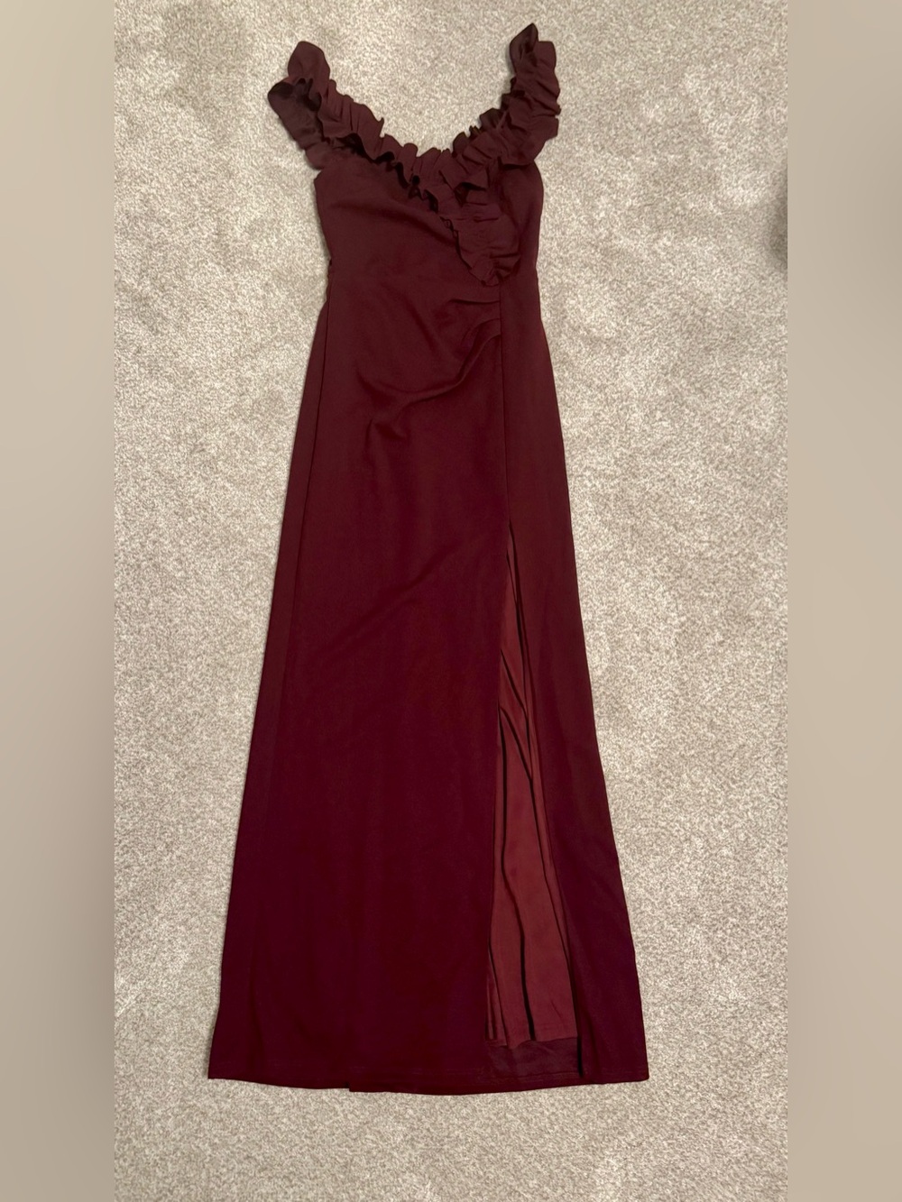 Lulu’s Graceful Posture Burgundy Ruffled Off-the-Shoulder Maxi Dress  Size Small